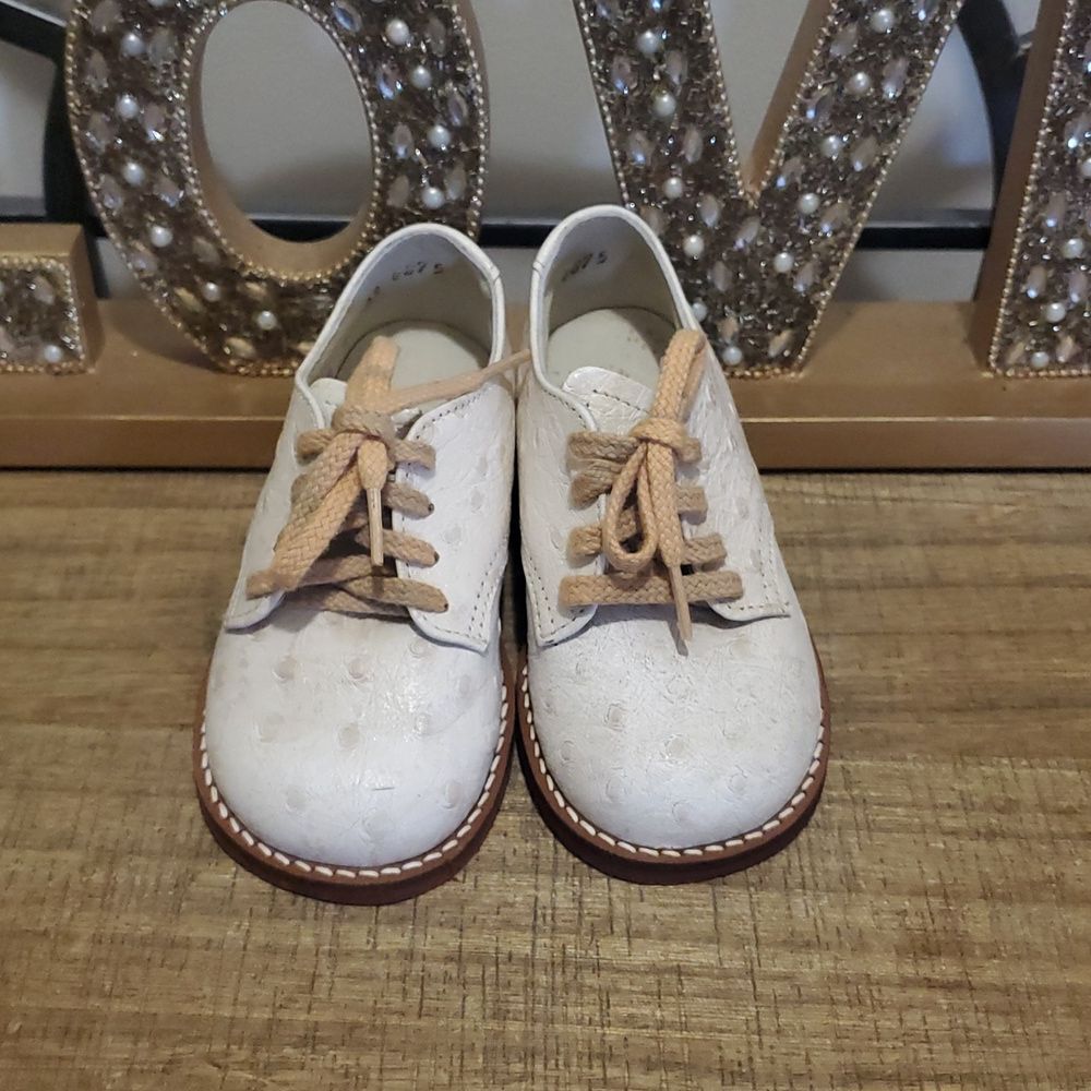 Toddler Boys Leather Cream Dressy Walking Shoes Sz 5.5 Hard Bottom Ostrich Print